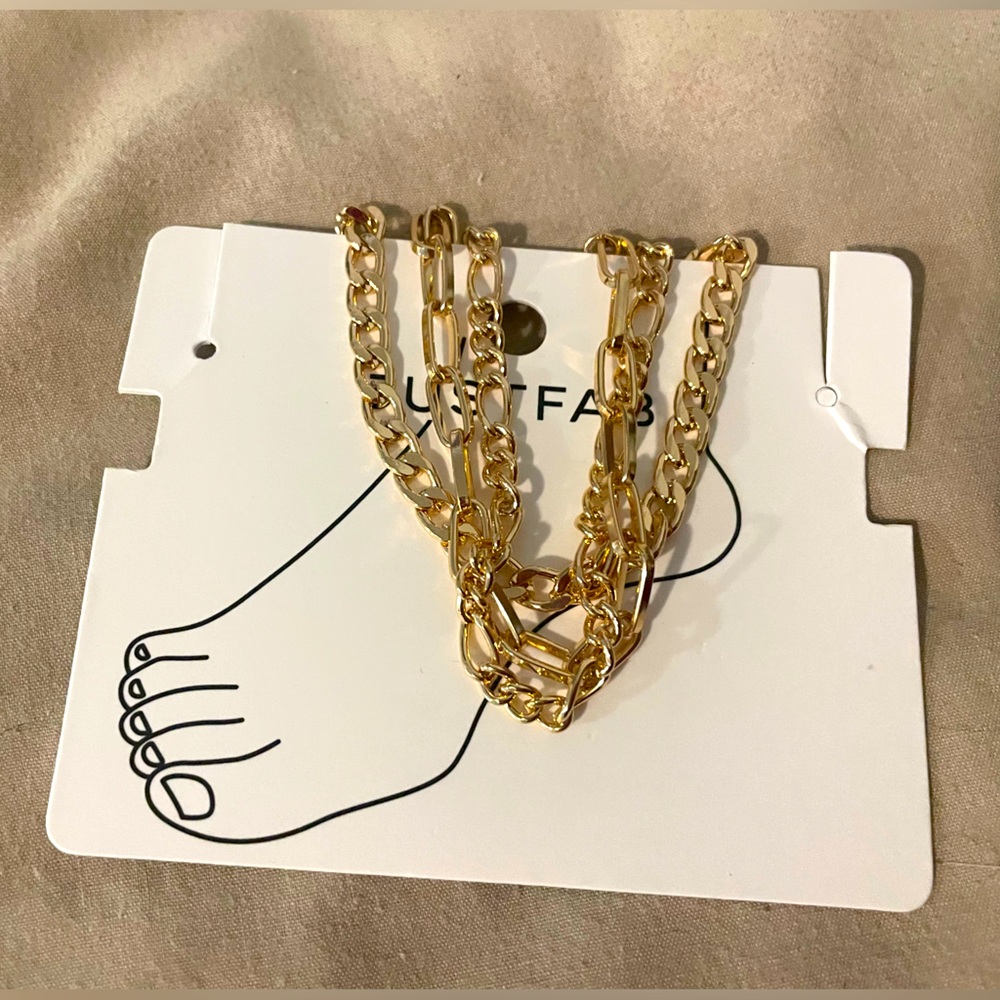 Just Fab set of 3 gold ankle bracelets NWT
